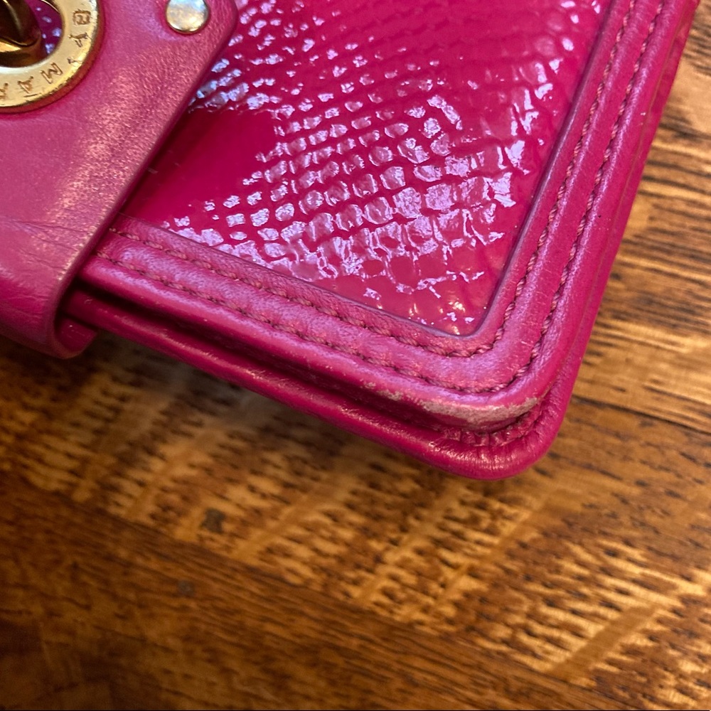 Marc by Marc Jacobs Fuschia Snakeskin Wallet - Picture 8 of 8